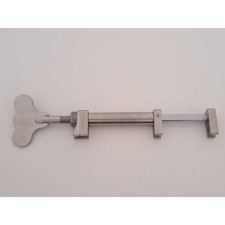 Hammerhead & butt extractor upright